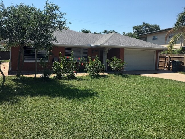 Photo - 1221 Marine Dr