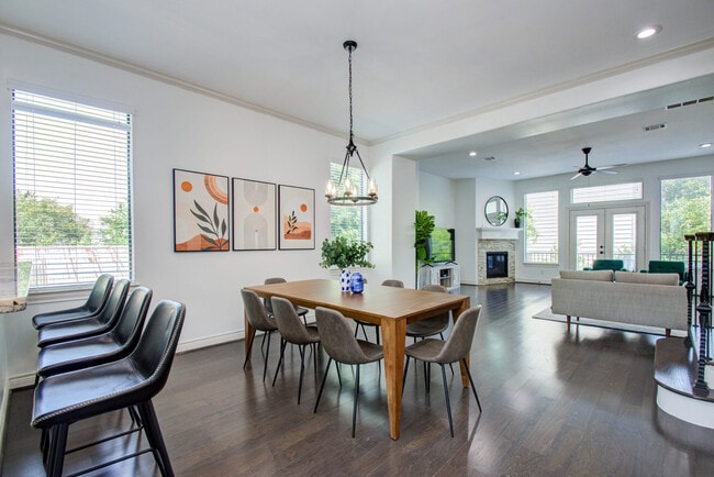 Photo - 5732 Darling St Unit ID1056419P