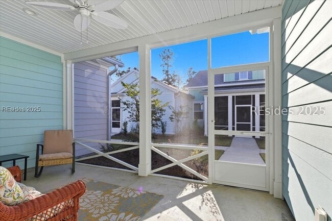 Photo - 215 Tropics Ave