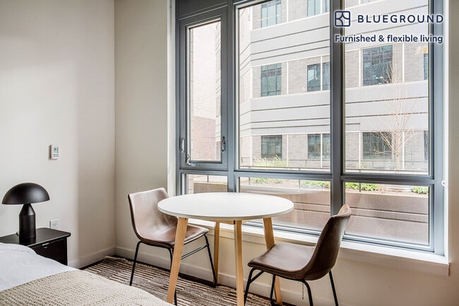 Photo - 624 Yale Ave N Unit FL4-ID809