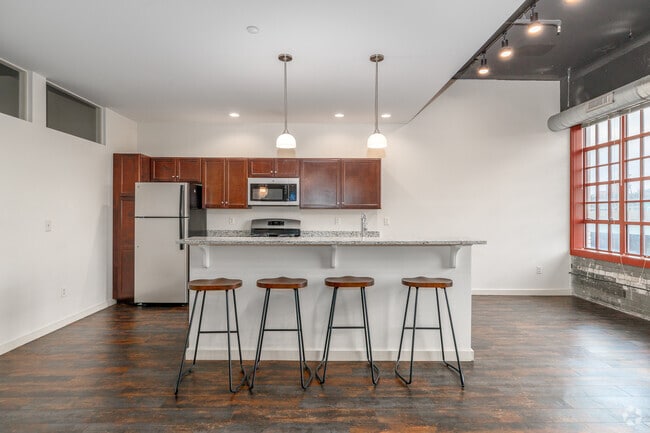 2BR, 2BA - 1,325SF - Kitchen - Herald Commons Apartments