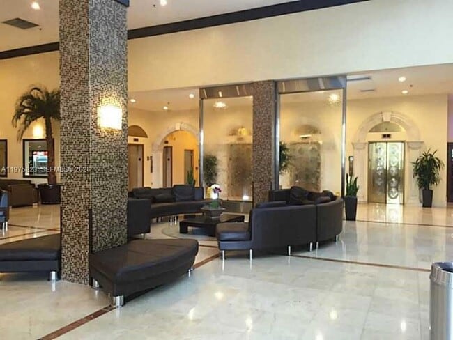 Photo - 19201 Collins Ave Unit 432