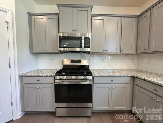 Photo - 2897 Yeager Dr NW