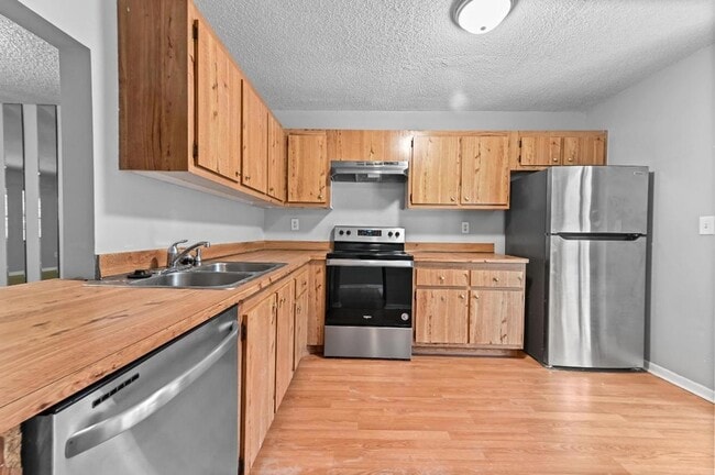 Photo - 81 Westecunk Dr