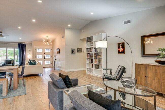 Photo - 2331 E Lupine Ave Unit SI ID1546247P