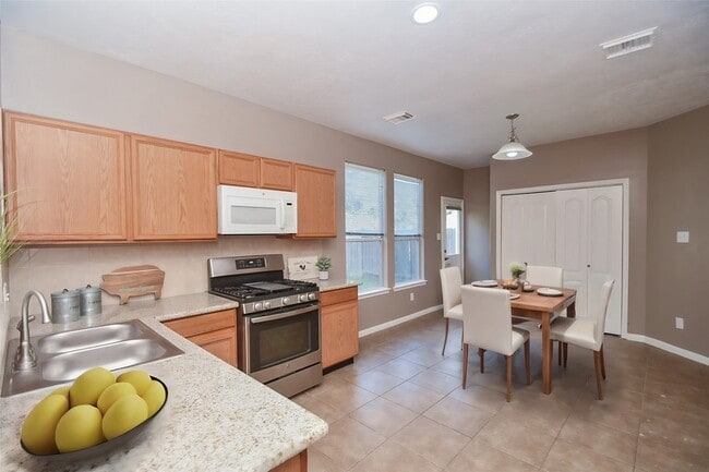 Photo - 16414 Pademelon Dr