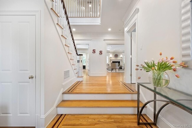 Photo - 11 School Ln