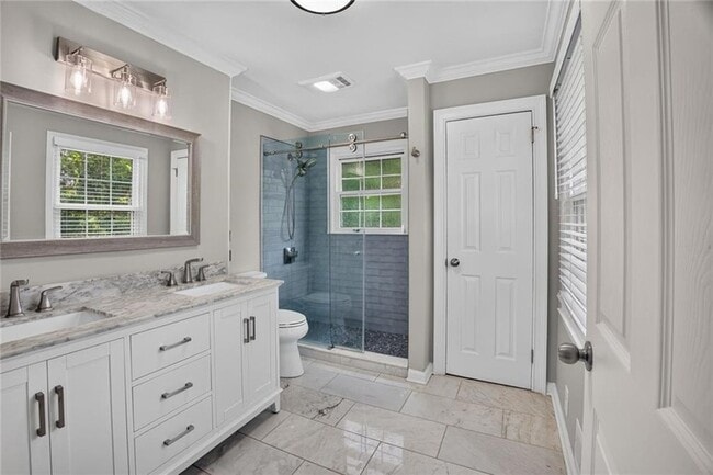 Photo - 2982 Northbrook Dr