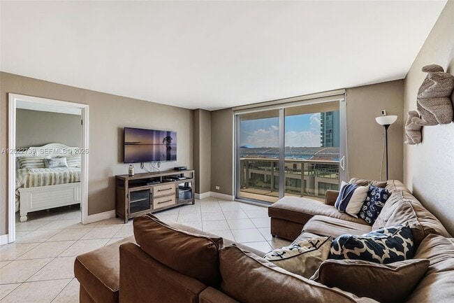 Photo - 6039 Collins Ave Unit 936