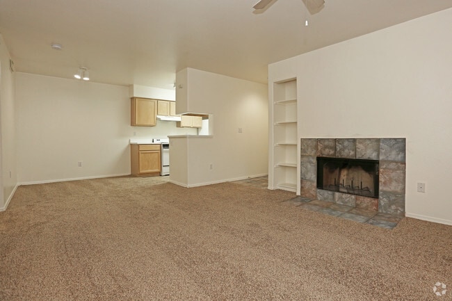 1BR, 1BA - 740 SF - Canyon Springs
