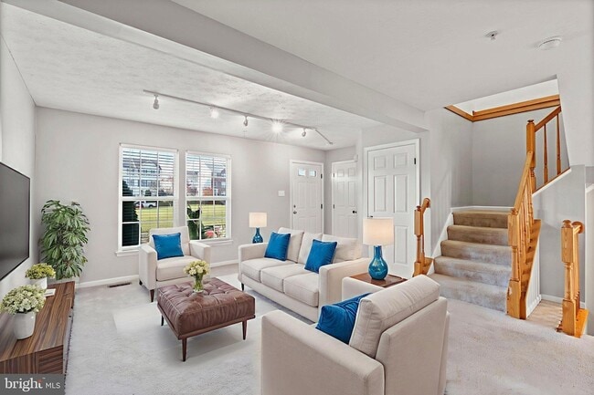 Photo - 5030 Finsbury Rd