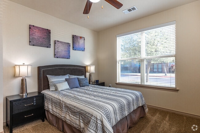 2BR, 2BA - 1,075SF - Primary Bedroom - Anatole at City View