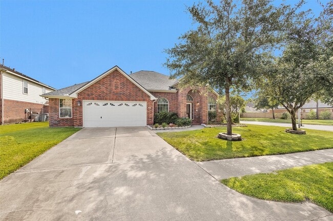 Building Photo - 30015 Marion Meadow Ln