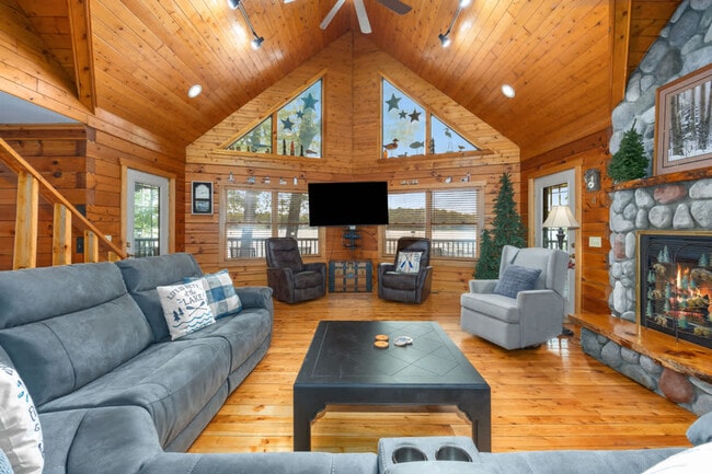 Photo - 5000 Gahan St NE Unit SI ID1494639P