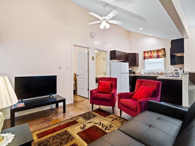 Photo - 5736 Lake Rd E Unit SI ID1593877P