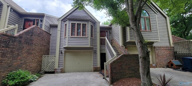 Building Photo - 207 Mountain Rdg Dr NE Unit 4