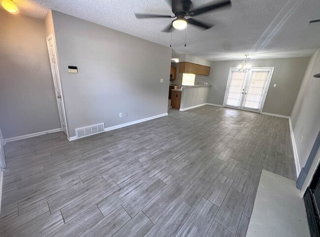 Photo - 6982 Lagrange Hill Rd