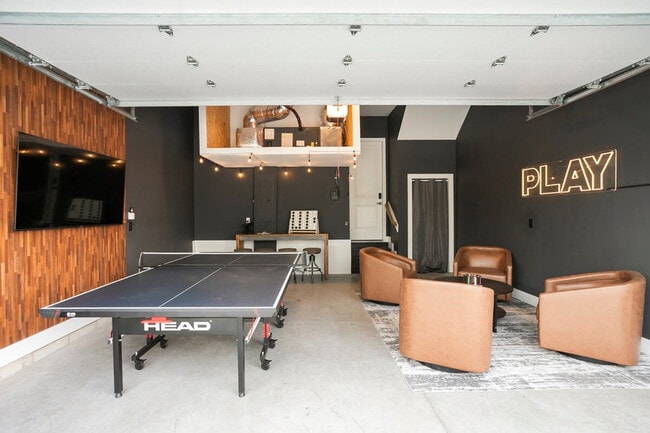 Photo - 1405 Napoleon St Unit ID1312339P