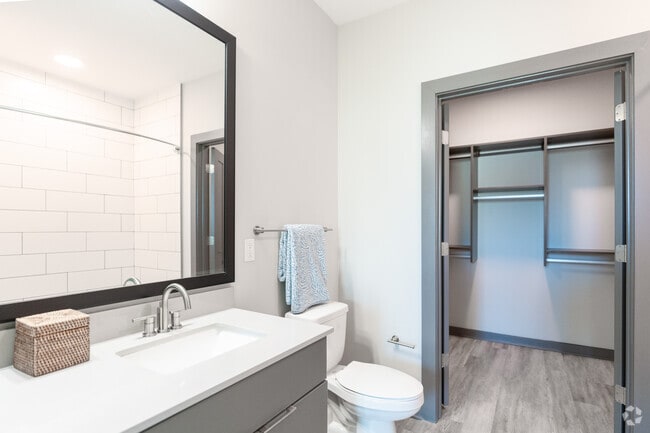 3BR,2BA - 1,422SF - Brightleaf on Main