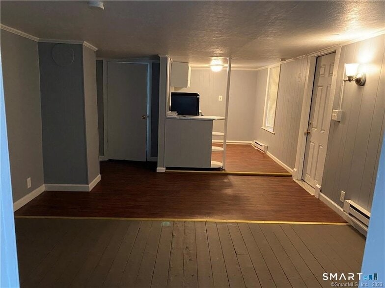 Photo - 139 N Main St