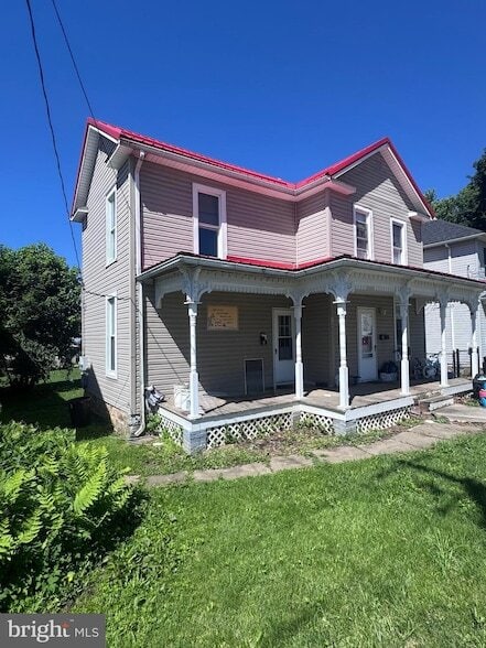 Photo - 26 W College Ave