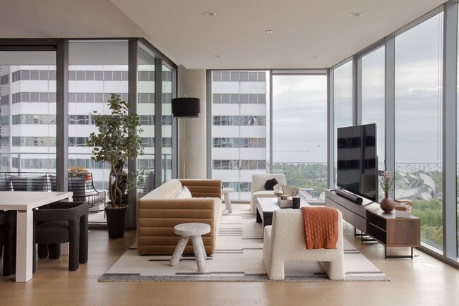 Building Photo - 60 E Randolph St Unit ID1029627P