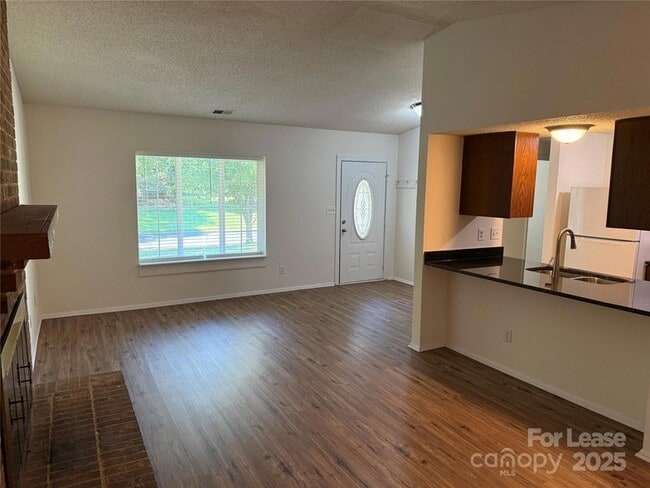 Photo - 11602 Green Willow Ln