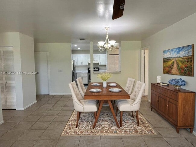 Building Photo - 3673 NW 94th Ave Unit 7J