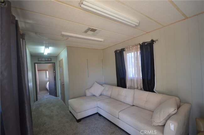 Building Photo - 32531 Cox Rd