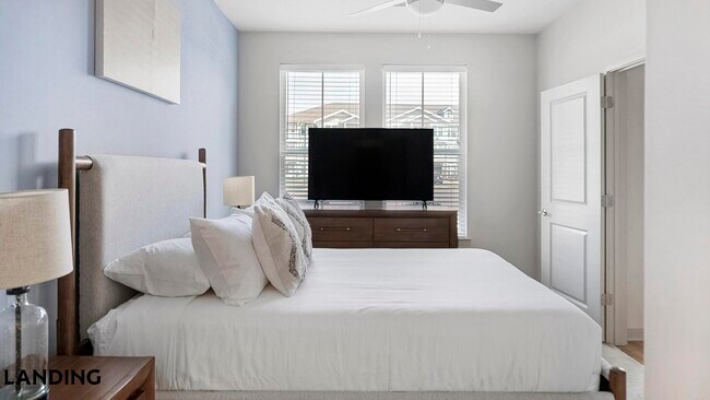 Photo - 3237 Memorial Blvd Unit 2116