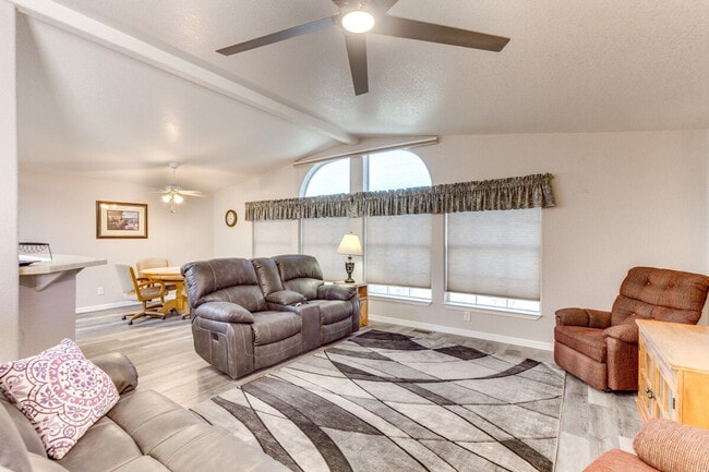 Building Photo - 10650 S Avenida Compadres Unit SI ID1385889P