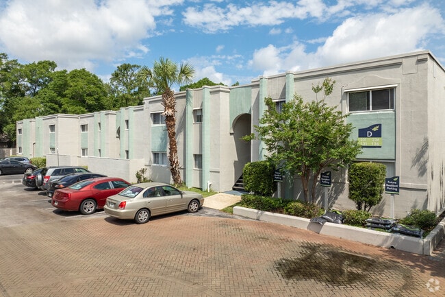 Alternate - The Flats at Ninth Ave