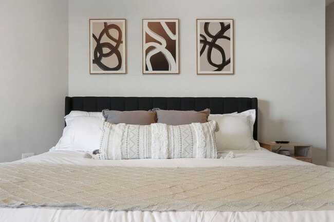 Photo - 28294 Ferry Rd Unit ID1366974P