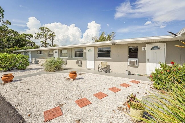 Photo - 2021 Pennsylvania Ave Unit 2