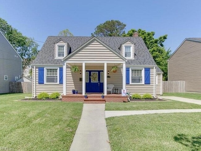 Building Photo - 7415 Yorktown Dr