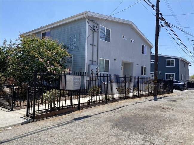 Photo - 2420 1/2 Folsom Street