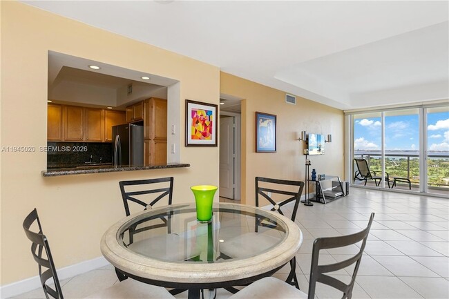 Photo - 5600 Collins Ave Unit 17J