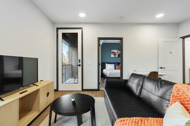 Photo - 423 E Michigan St Unit SI ID1026469P