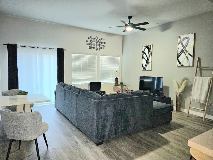 Floor Plan - Furnished (2Bed-2Bath)
