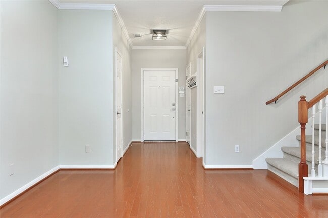 Photo - 1422 W 24th St