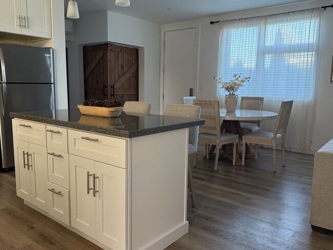 2 bed 2 bath with Island and Office - Napa Creek Village