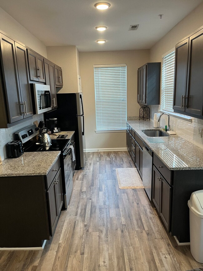 Photo - 1591 Millspring Dr Unit ID1344149P