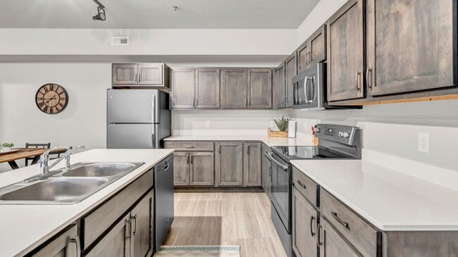 Photo - Pinnacle Villages - Waverly