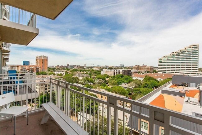 Photo - 3225 Turtle Creek Blvd Blvd Unit 1140