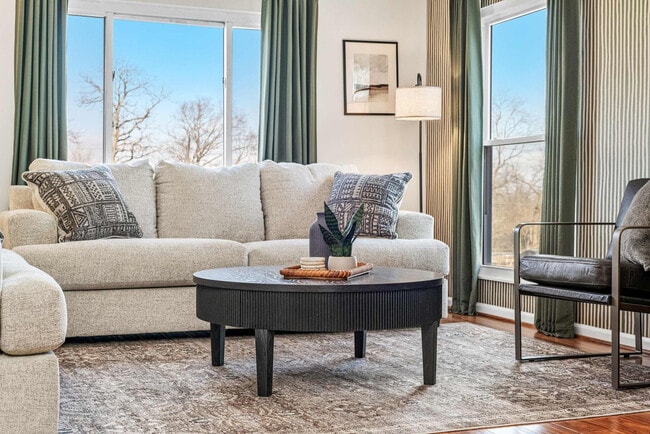 Photo - 3491 Danbury Rd Unit SI ID1496136P