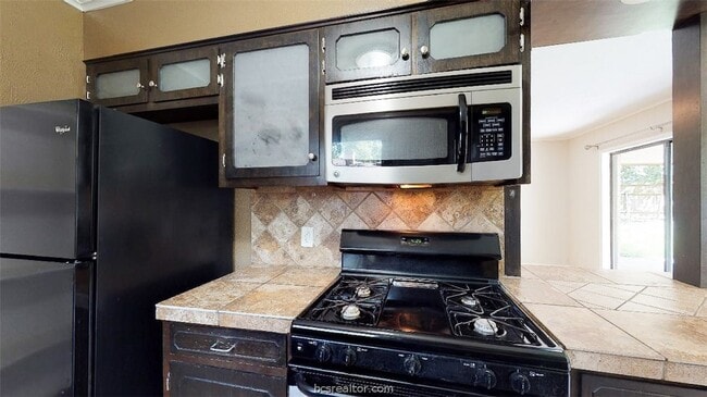 Photo - 1418 Magnolia Dr