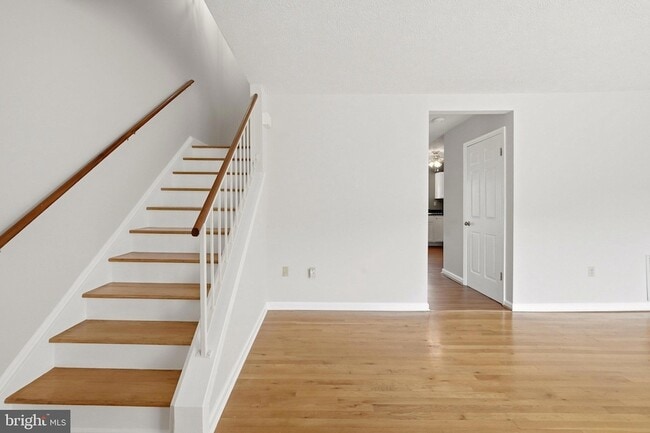 Photo - 504 Tudor Dr