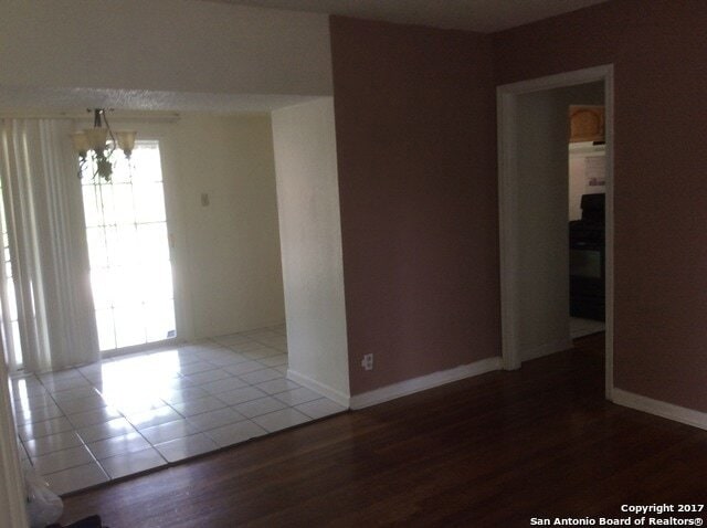 Photo - 103 Denton Dr