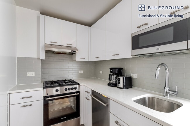 Photo - 230 E 44th St Unit FL6-ID1779