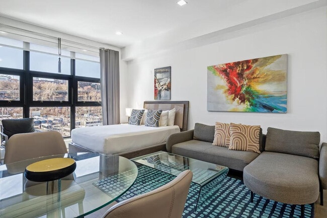 Building Photo - 1408 Clinton St Unit ID1295532P